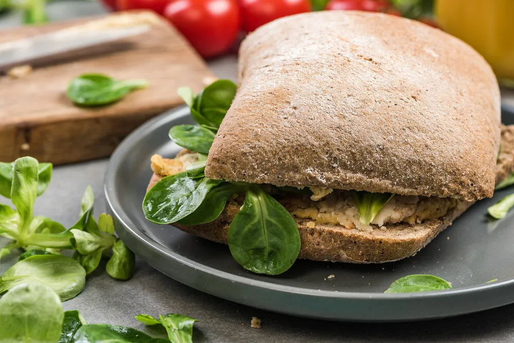 bun with hummus and salad, healthy eating