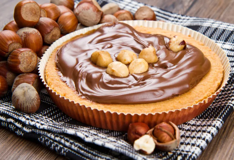 tartlette with chocolate and hazelnut cream