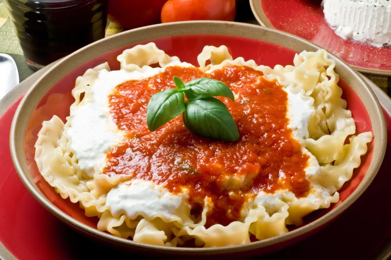 italian pasta with ricotta cheese and tomato