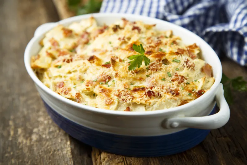 homemadede pasta bake with ham and cheese