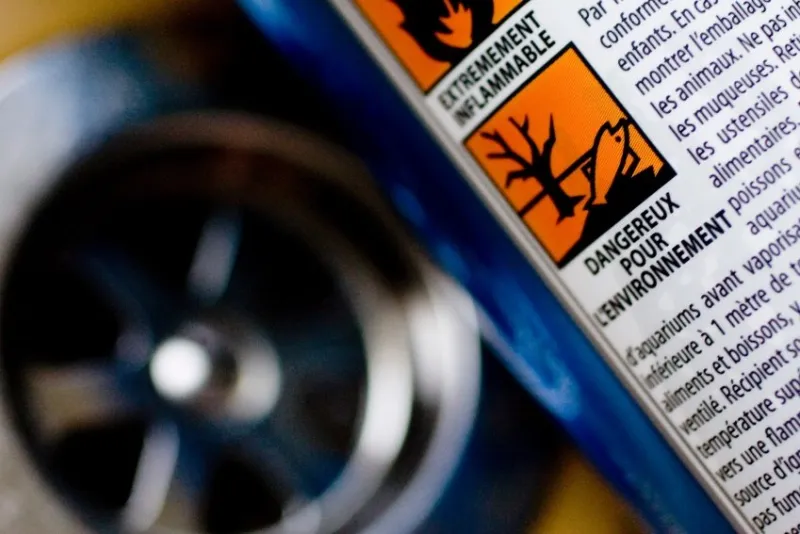 produit d'entretien toxique dans la maison