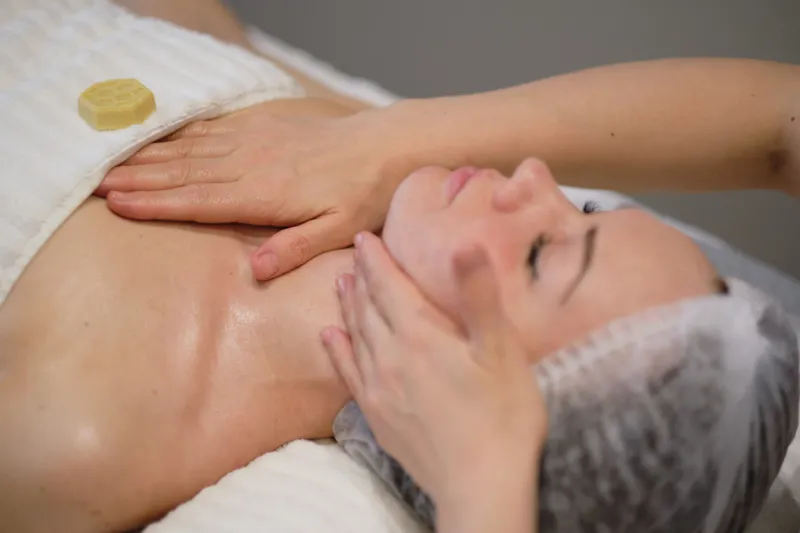 Etirement du muscle platysma