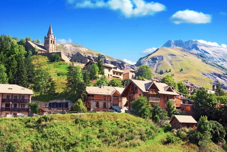 typical hamlet of the french alps in the massif of oisans, near the ski resort of alpe-d'huez