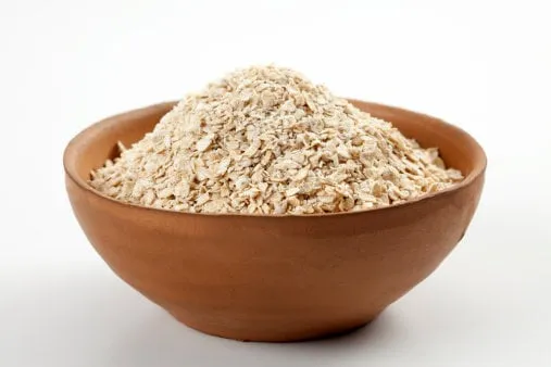 oat flakes heap