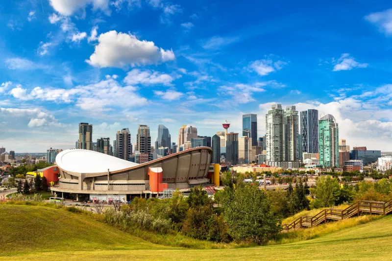 panoramic view of calgary in a sunny day, canada