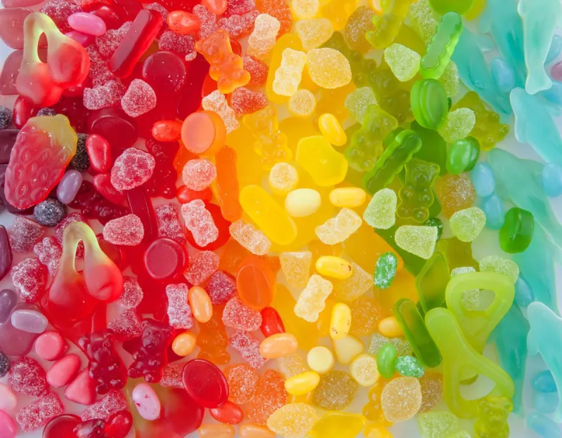suesse fruchtgummi in verschiedenen farben und formen