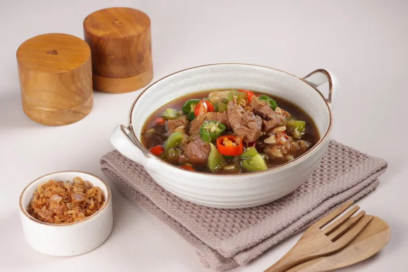 daging lombok kethok is an yogyakarta royal dish made from beef, chili slice and soy sauce