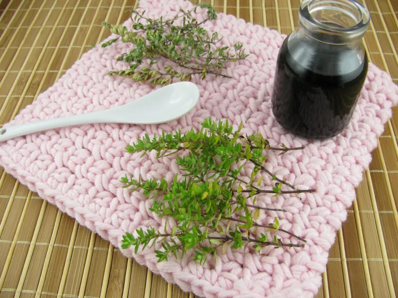 thyme cough syrup - thymian-hustensaft