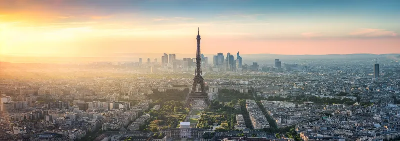 paris skyline panorama bei sonnenuntergang mit eiffelturm