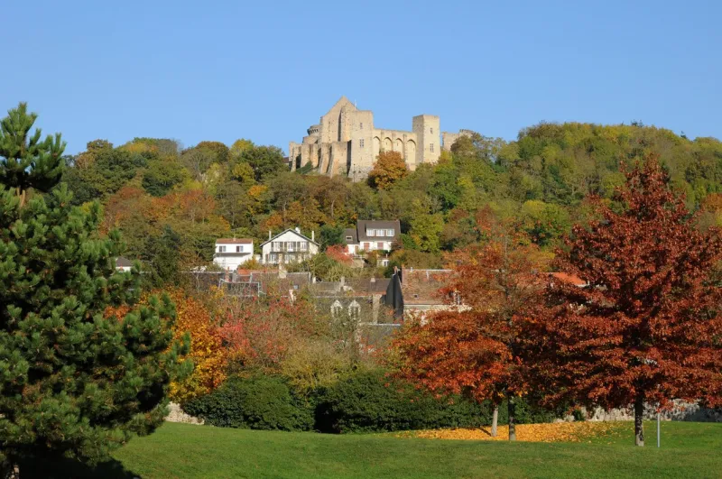 france, la madeleine castle in chevreuse