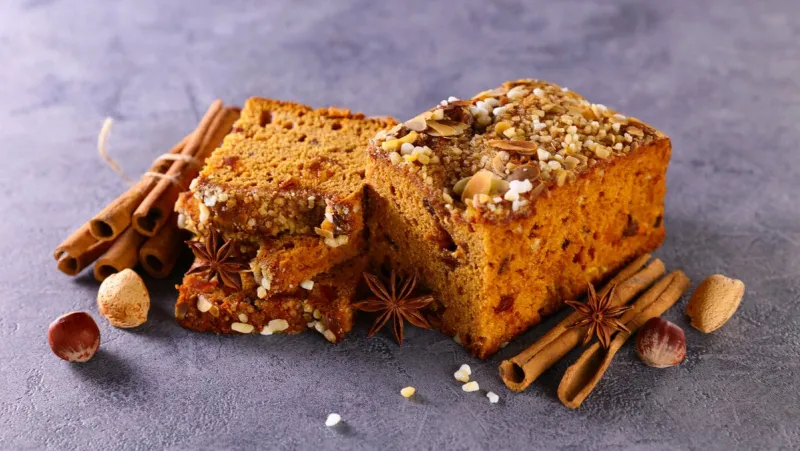 gingerbread cake with spices