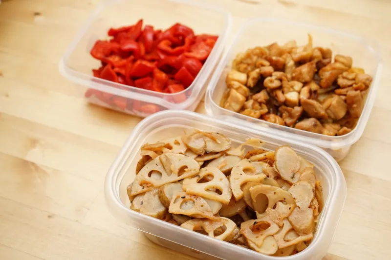 home cooked organic foods and leftovers in food containers for l