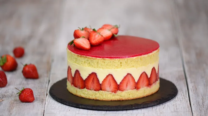 sponge cake with strawberries and vanilla cream strawberry fraisier cake