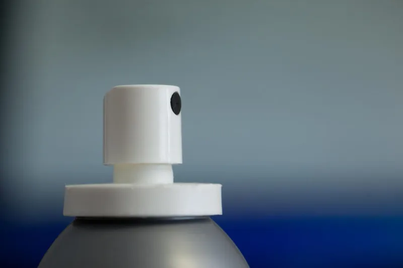 gros plan de buse aérosol