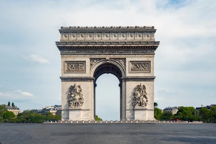 an emblematic monument of paris, the arch of triumph, built between 1806 and 1836 by order of napoleon bonaparte to commemorate the victory at the battle of austerlitz