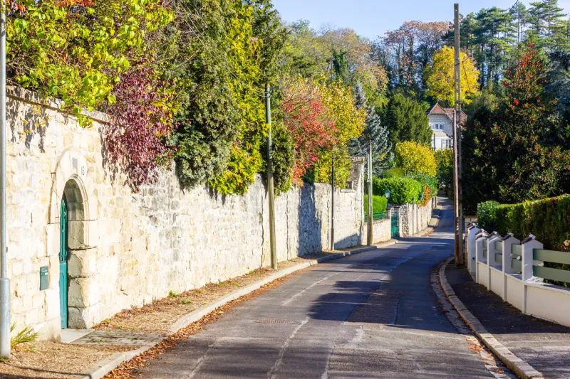small street and houses in auvers-sur-oise, france