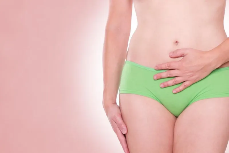 femme, tenue, mains, elle, estomac