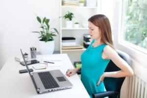 femme posture bureau