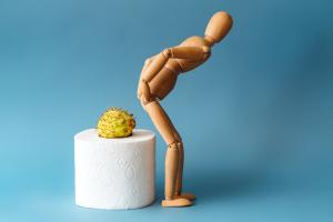 hémorroïdes et papier toilette