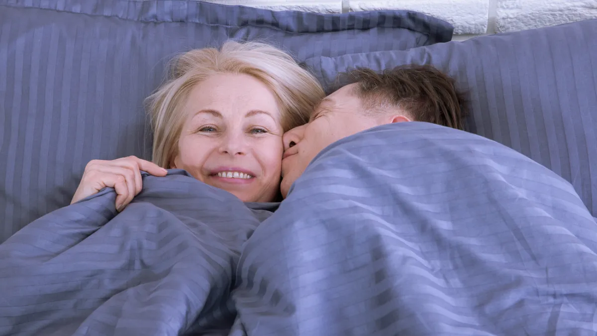 couple au lit
