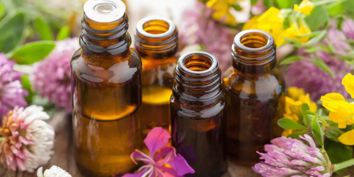 huiles essentielles et herbes médicinales