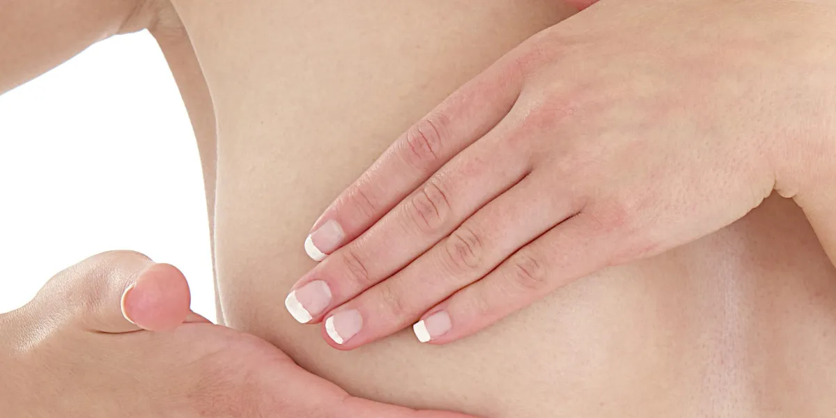 santé - autopalpation du sein