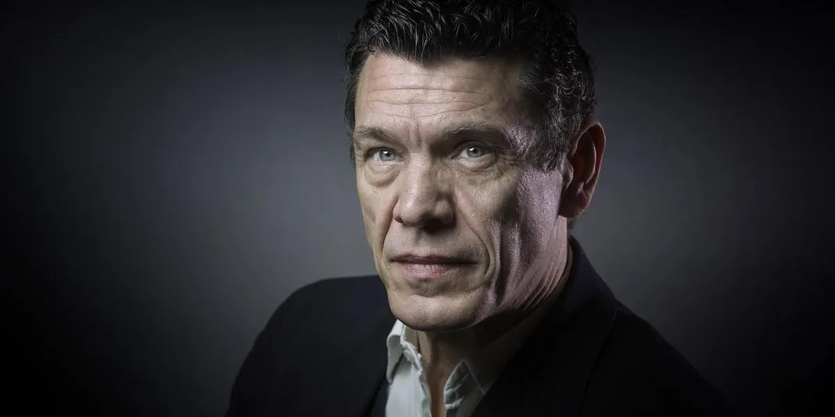 french actor, singer and writer marc lavoine poses during the presentation of the l'express - rtl 2016 best-selling authors of france in paris on february 16, 2016   afp photo   joel saget