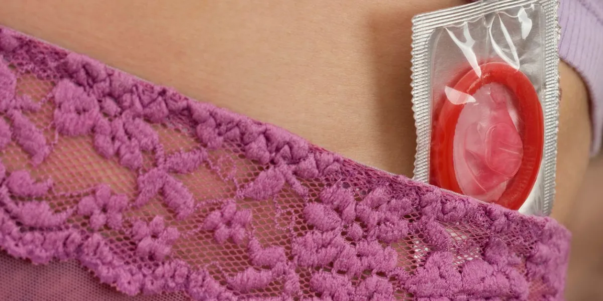 une fermeture d'un préservatif