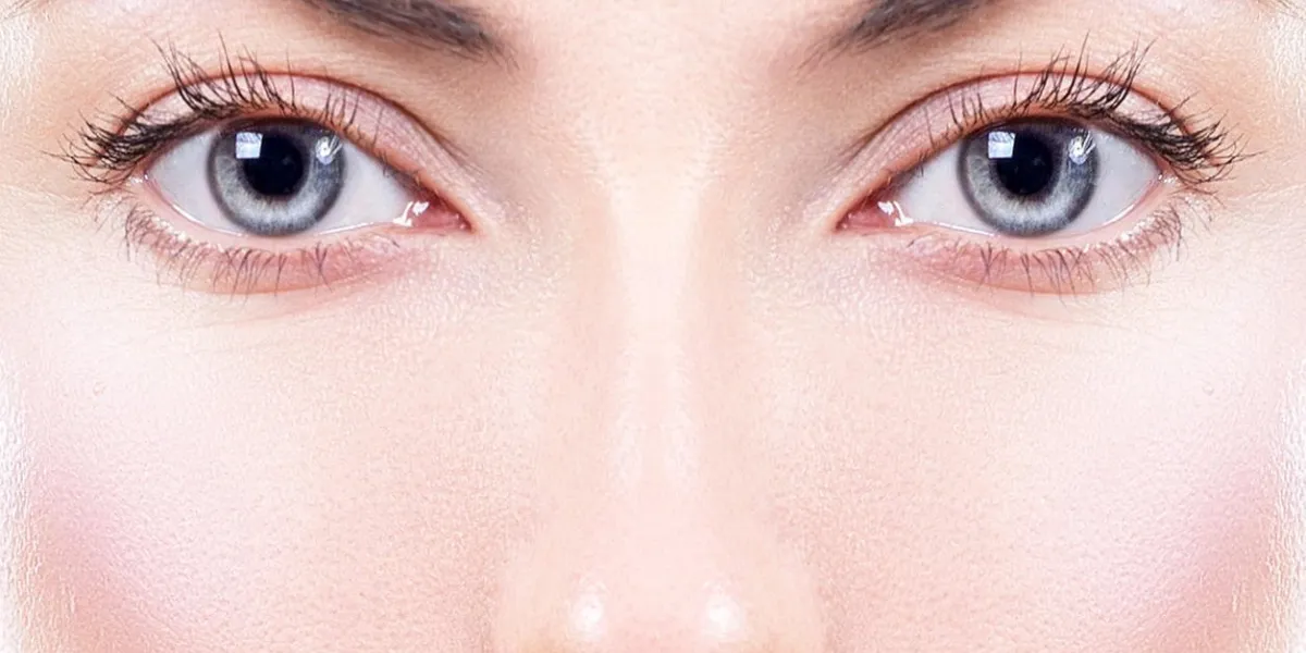 visage belle photo yeux féminins bouchent