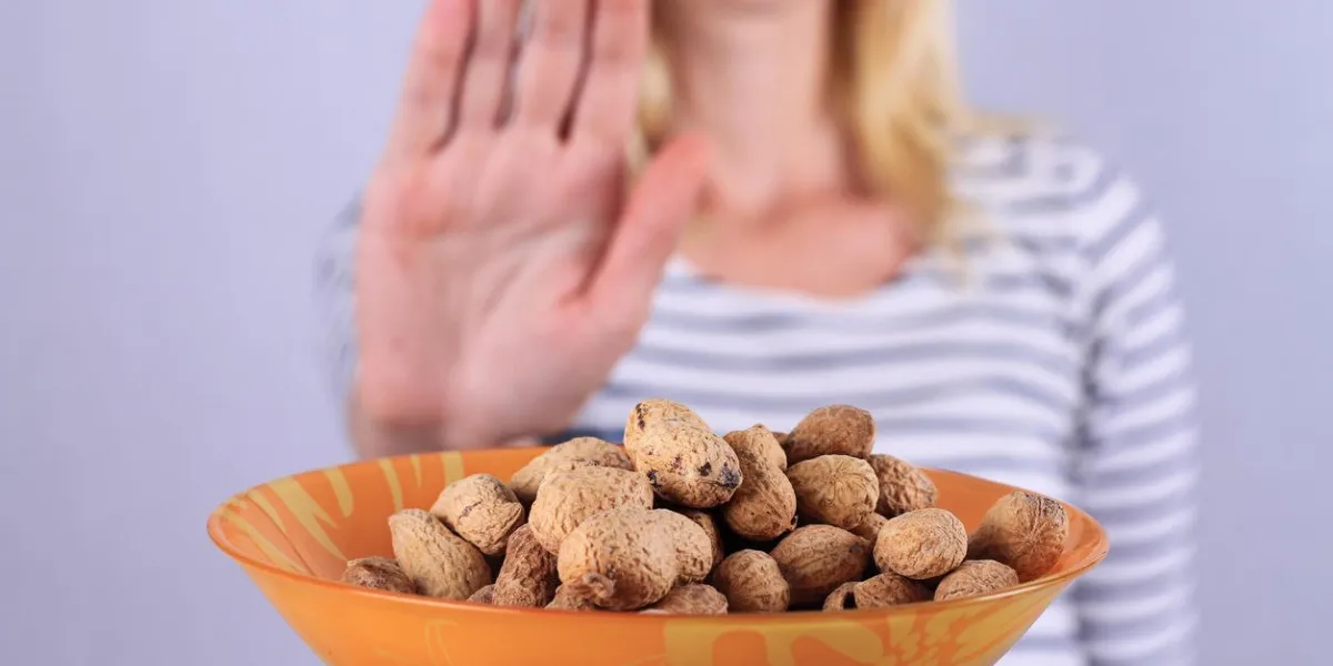 peanut allergy concept