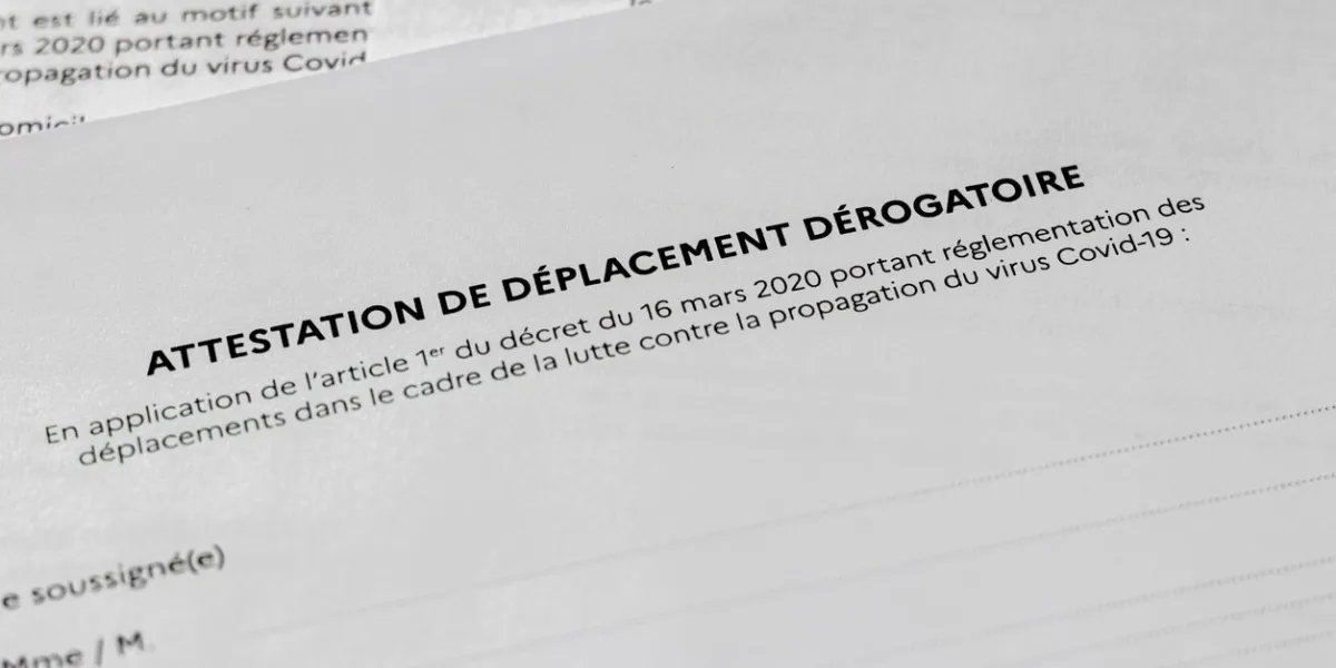 attestation de déplacement à montrer aux autorités pour sortir de chez soi en france