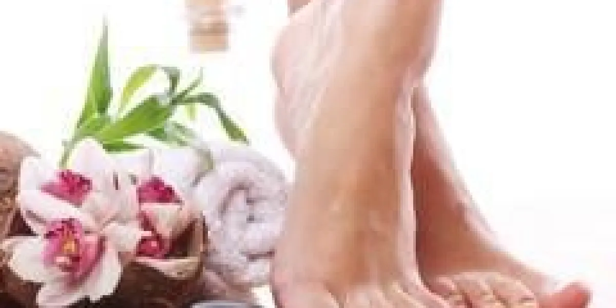 jambes de belle femme et différents articles de spa