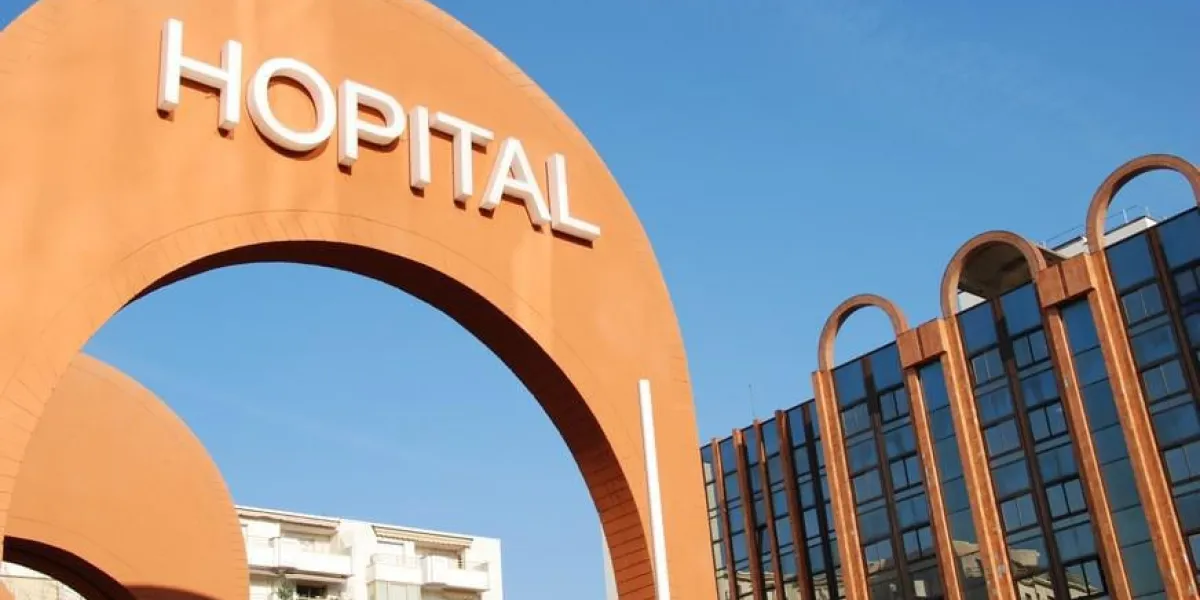 hopital levallois-perret, france