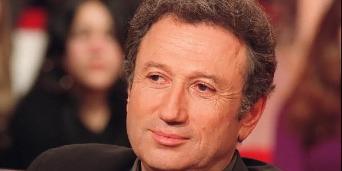 © jean-jacques datchary abaca 22088-16 paris-france, 22 11 2000 michel drucker à l'enregistrement du talkshow de michel drucker