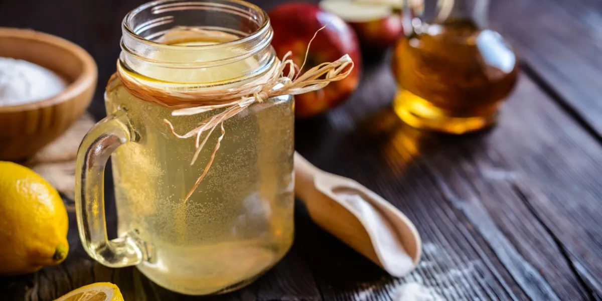 detox drink made of water, apple cider vinegar, lemon juice and baking soda