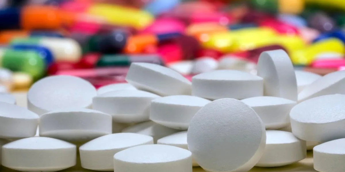 médicament - pilules et comprimés utilisés dans le traitement de la maladie et de la maladie