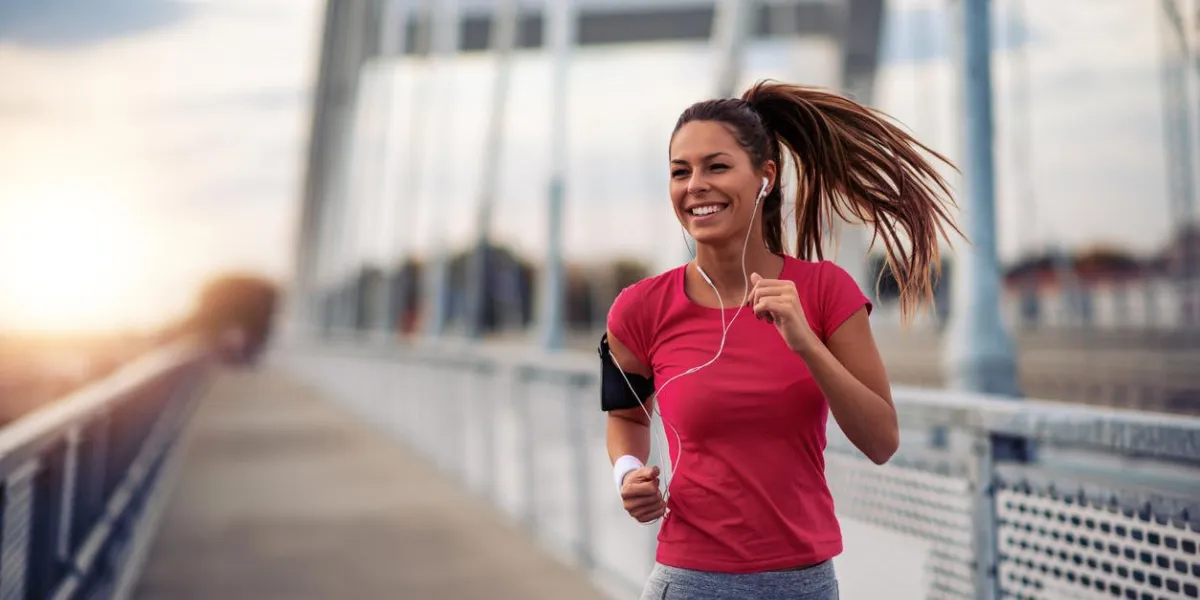 never give upfemale running in the city