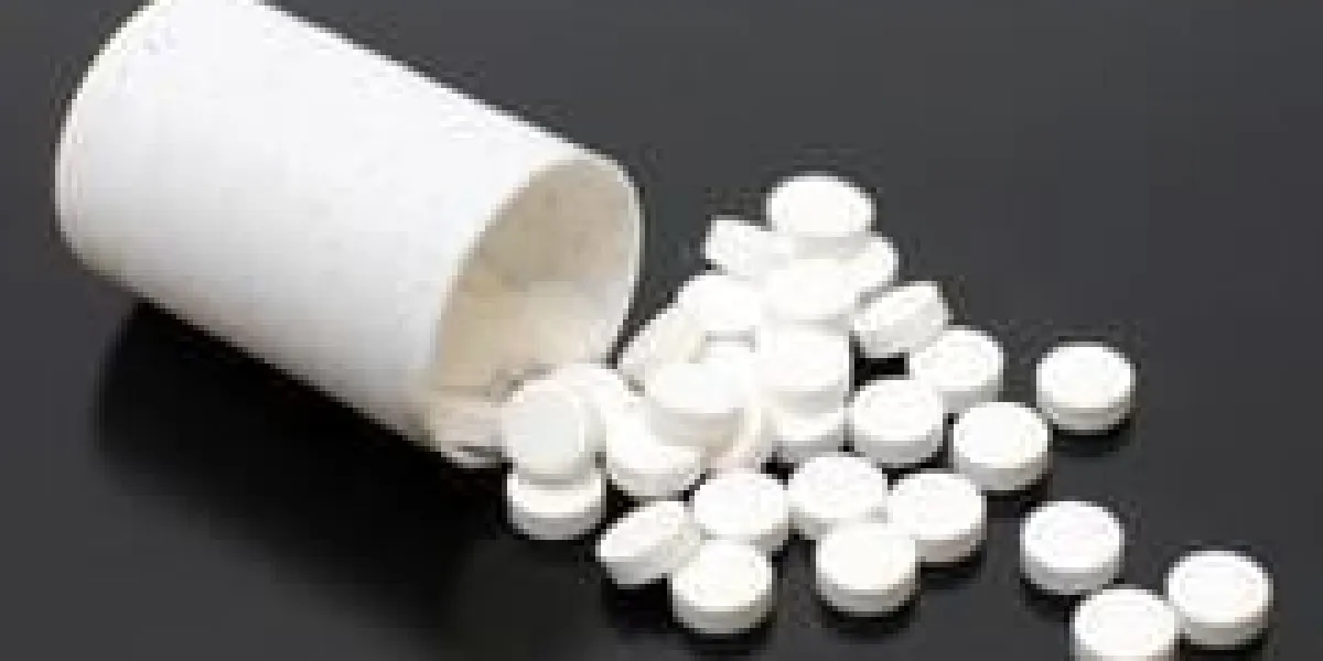 diffusion de pilules blanches isolées