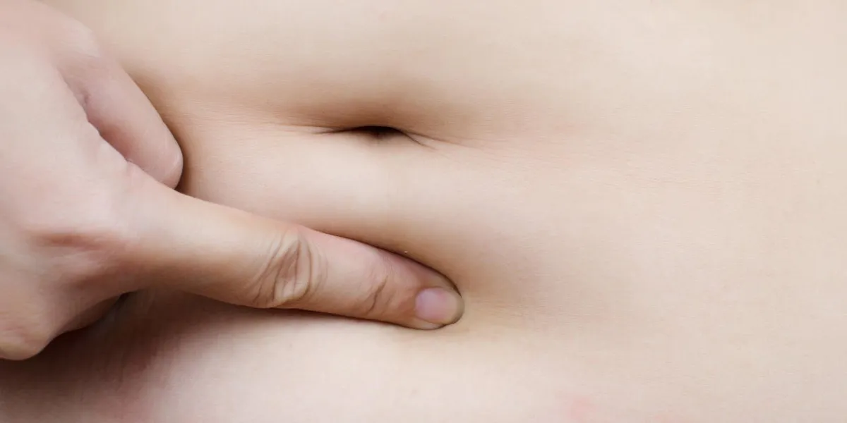 stomach fat female body part