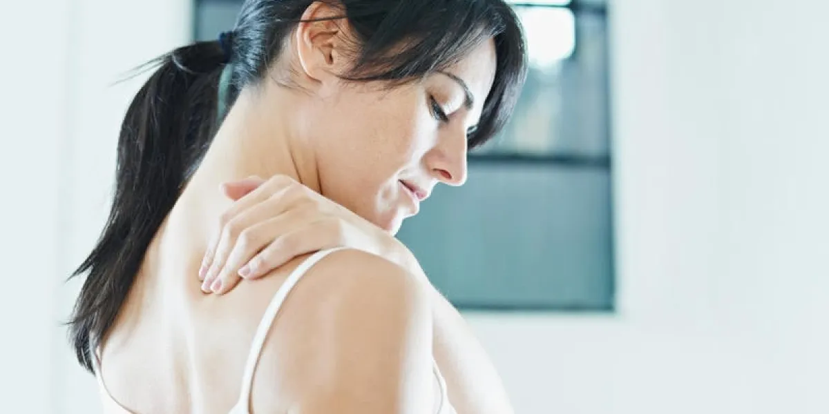 femme, masser, cou, côté, vue, copier, espace