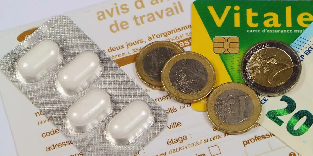 avis d'arrêt de travail, carte vitale, pièces et billet