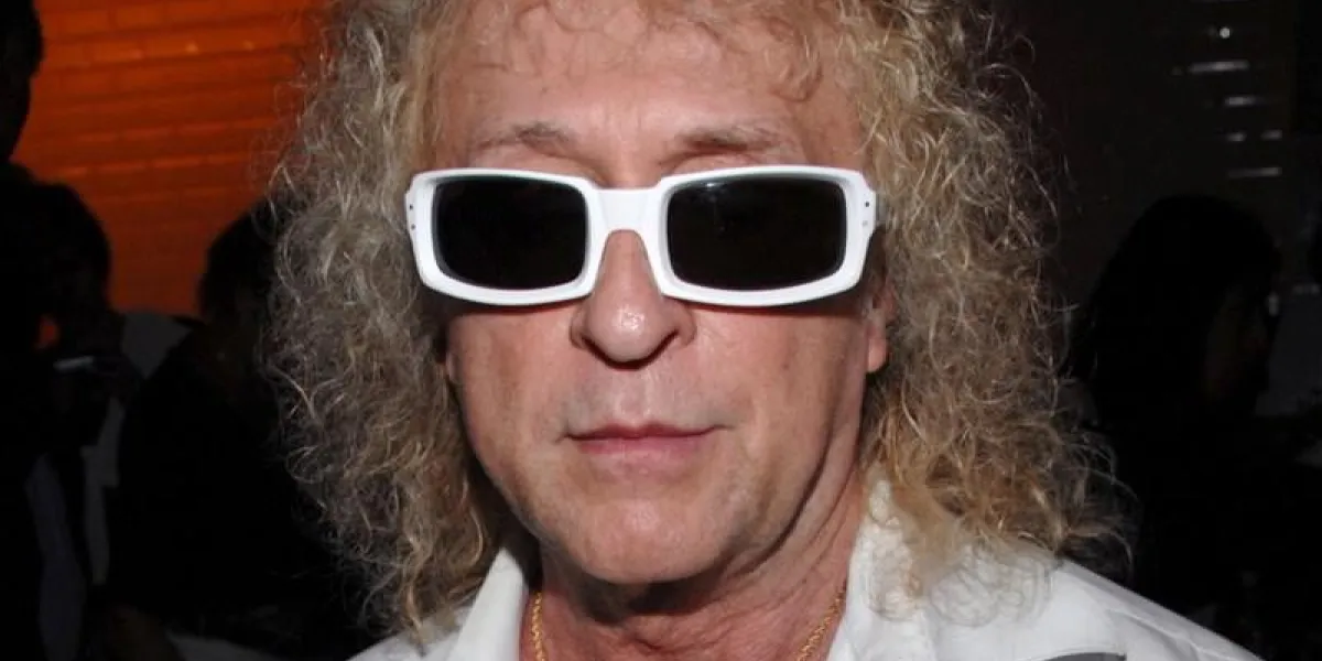 michel polnareff assiste gaultier automne-hiver 2007-2008 présentation de la collection haute couture à paris, france, le 4 juillet 2007 photo khayat-orban abacapresscom