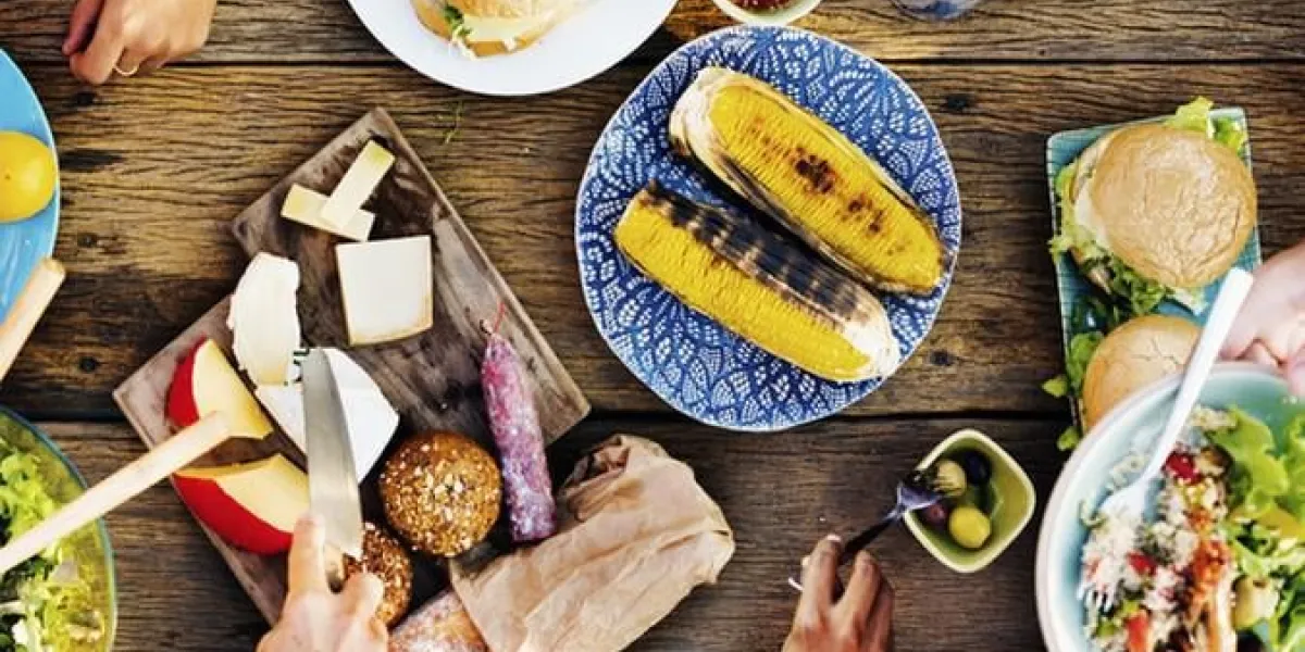 repas table délicieux repas préparer cuisine concept