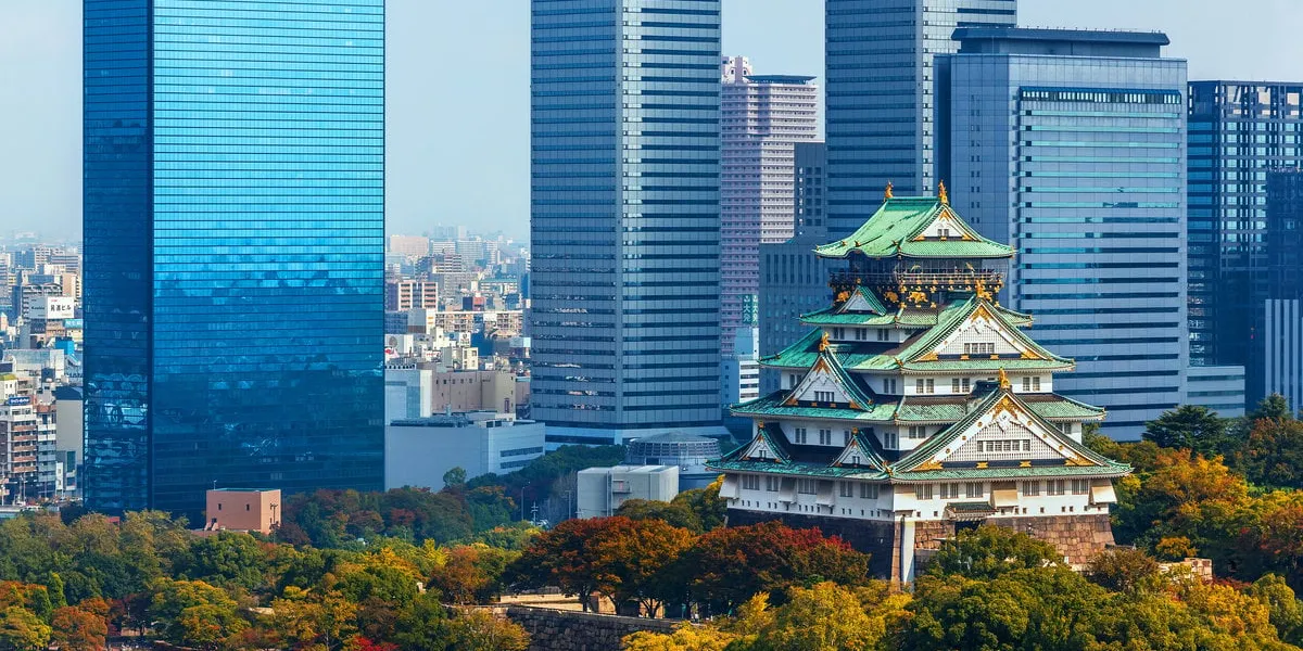 osaka castle in osaka, japanosaka, japan - october 27  osaka castle in osaka, japan on october 27, 2014 one of japan's most famous and played a major role in the unification of japan during the 16th century