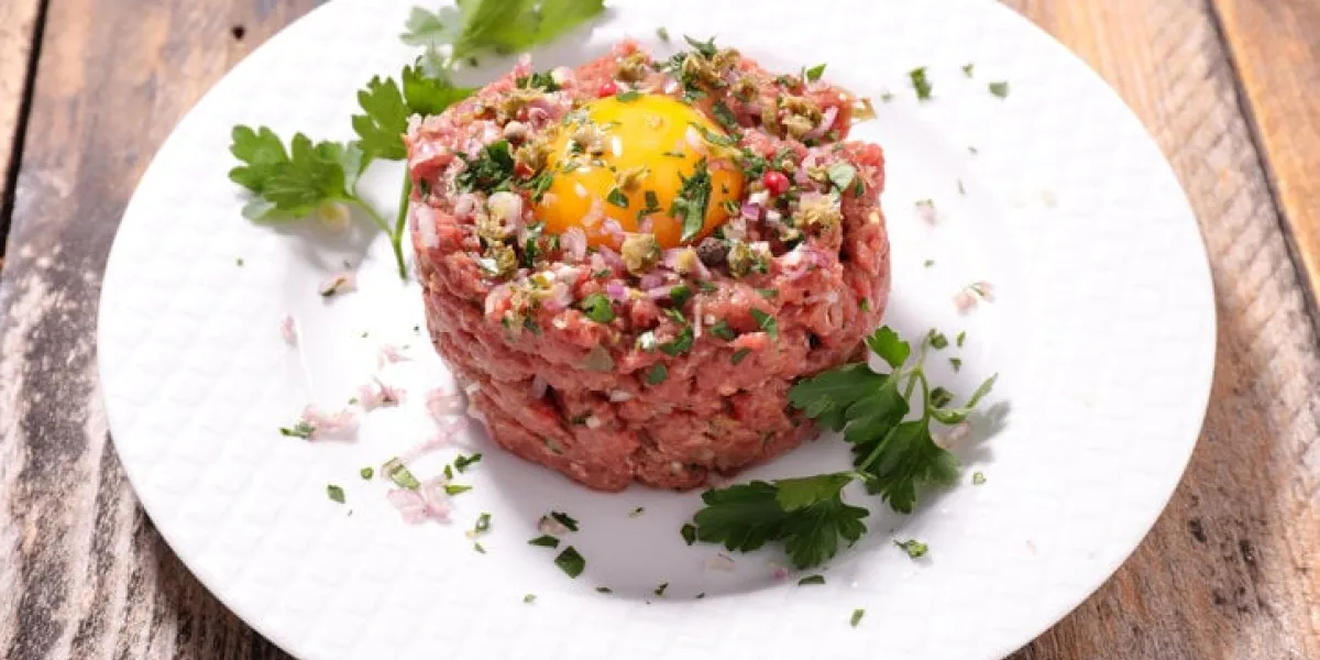 minced beef, egg and herb