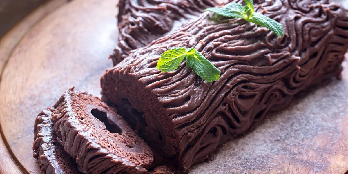 yule log on the wooden board